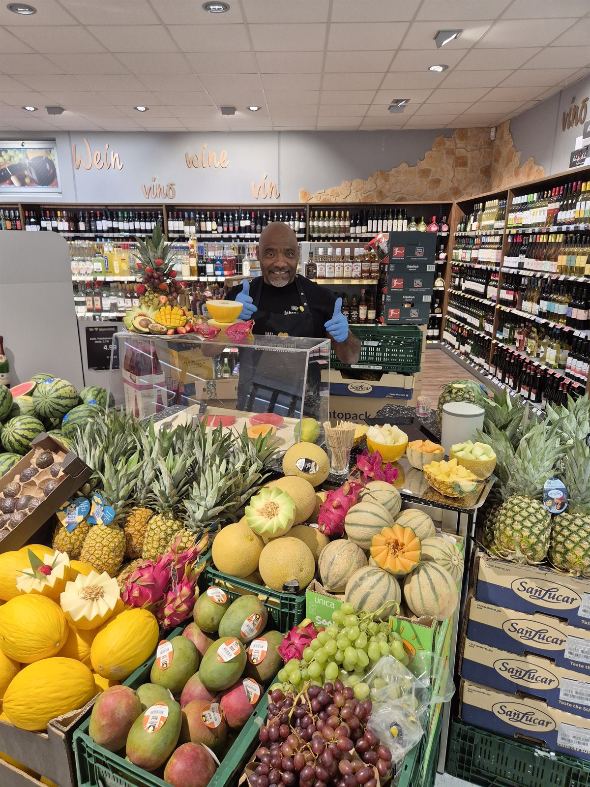 Exoten-Verkostung mit großer Auswahl exotischer Früchte bei EDEKA Schnalke